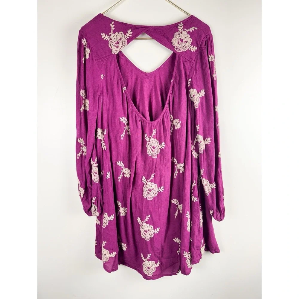 FREE People Emma Floral Embroidered Tunic Mini Dress in Berry Sz S Flowy Boho
